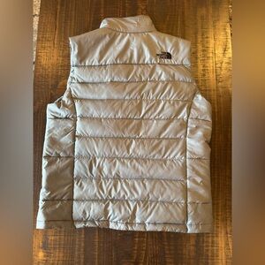 The North Face Light Gray Quilted Vest 550